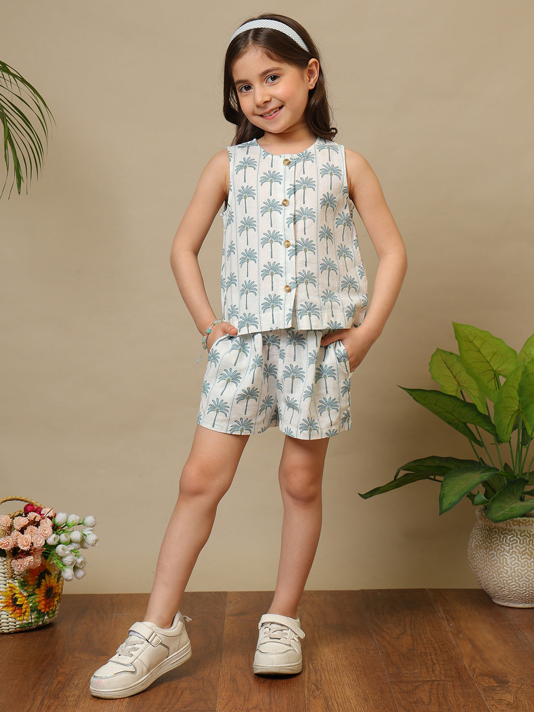 White girls floral printed sleeveless co-ord set with ruffle detailing and matching shorts