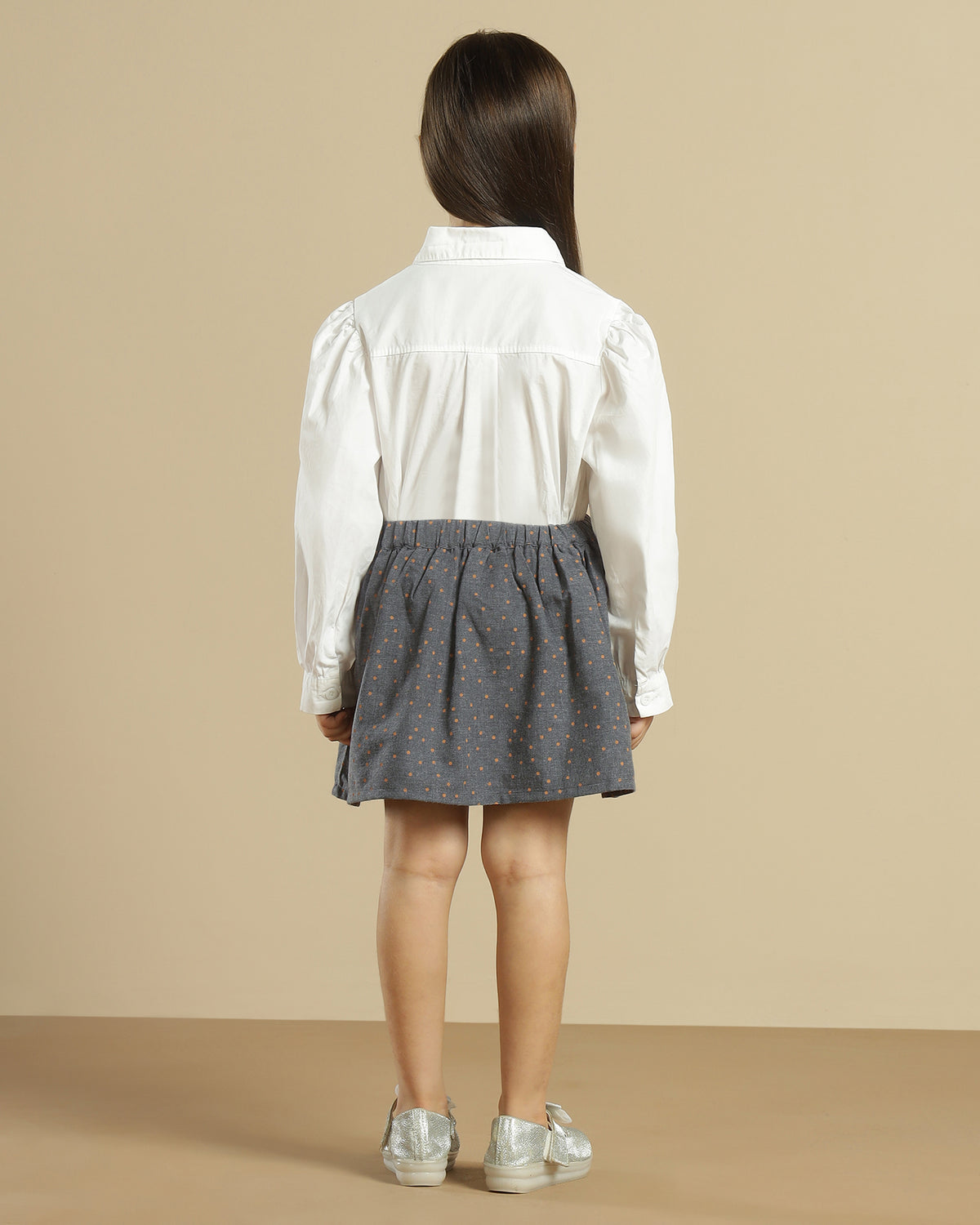 Grey girls pleated shorts with flared design