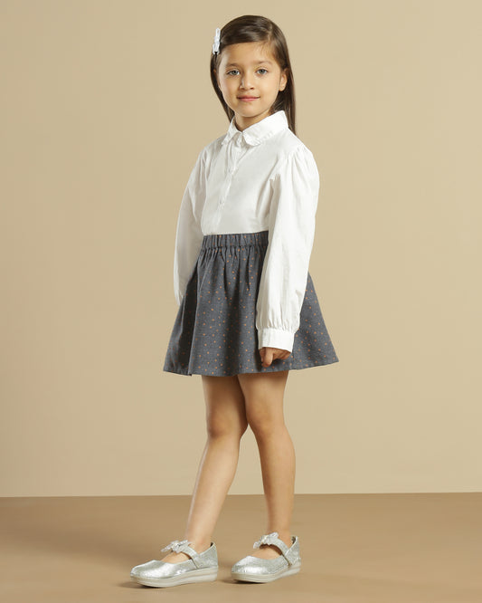 Grey girls pleated shorts with flared design